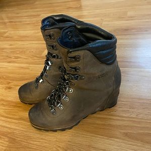 Sorel Joan of Arc Wedge Booties